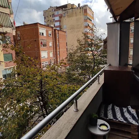 Central Apartment Tirana * تيرانا