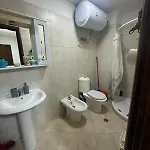 Central Apartment Tirana تيرانا